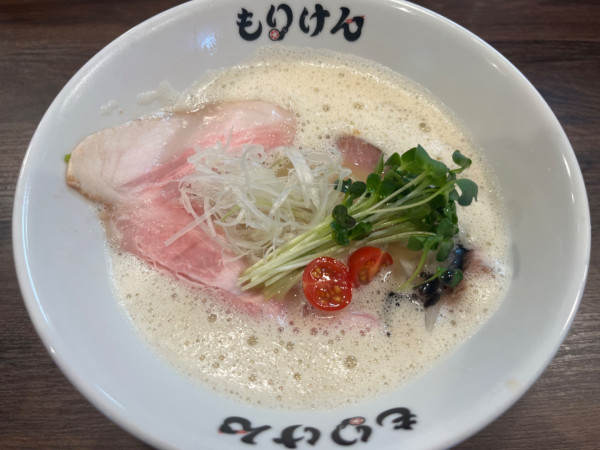 「とりぱいたん＋替玉」@盛田軒 もりたラーメン研究所の写真