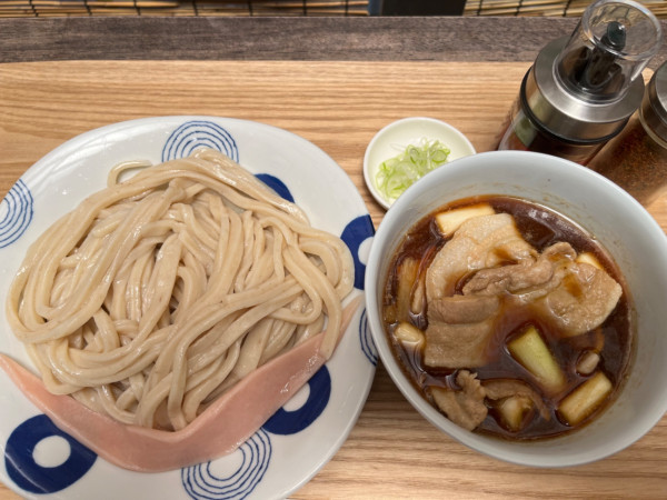 「肉汁つけうどん 300g」@武蔵野うどん越ヶ家の写真
