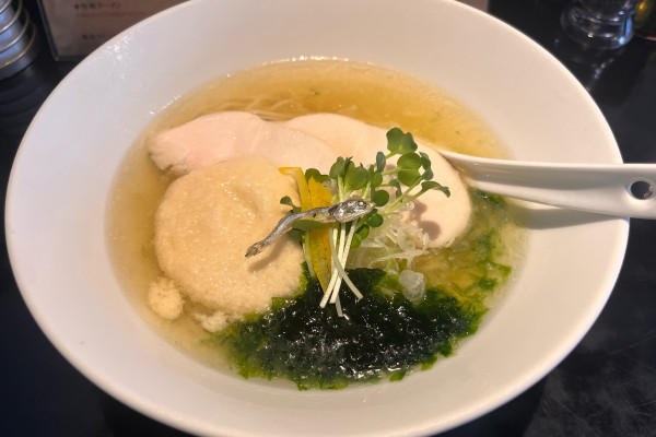 「【本日の冷やし】冷やしいりこ出汁とろろそば」@Tonariの写真