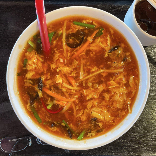 「スーラー麺」@中華酒場 三百楽 町田店の写真