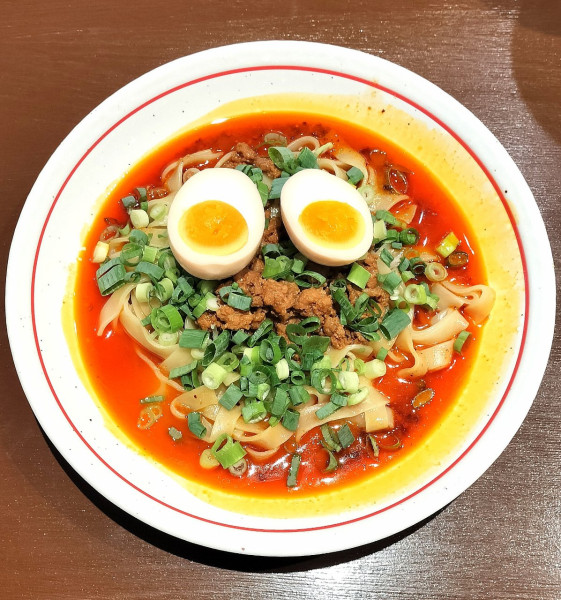 「汁なし担々麺(山椒あり)1150円＋味玉ミンチ大盛各100円」@ネワ屋の写真