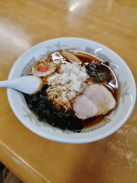 「ラーメン(並)+やく味玉ねぎ(730+50円)」@紀の家の写真