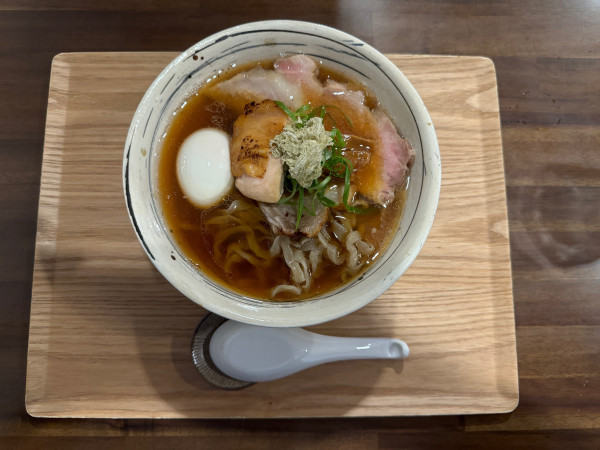 「特製だしそば　醤油」@麺亭まきたの写真