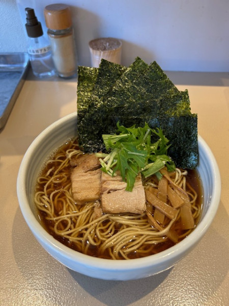 「醤油ら～めん 850円＋海苔 100円。」@麺屋 江武里の写真