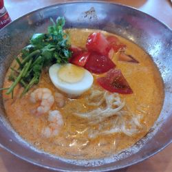 【限定】濃厚トムヤム豆乳クリーム冷麺　※鶏肉抜き＆パクチー有