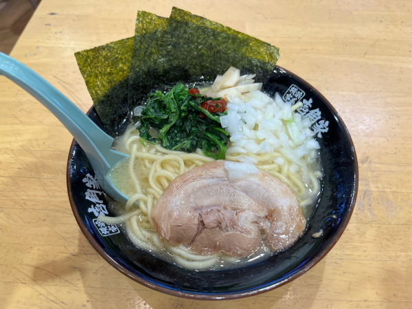 「ラーメン並」@横浜家系ラーメン 壱角家 イトーヨーカドーららぽーと横浜店の写真
