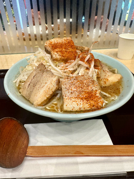 「紅富士太麺」@らーめんたいざん 海老名SA店の写真