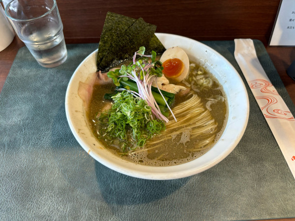 「本日の煮干しの黒炊き」@メヂカそば 吟魚の写真