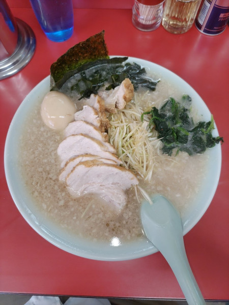 「ネギチャーシューメン+味玉  ﾒﾝﾏ抜き」@ラーメンショップ 境店の写真