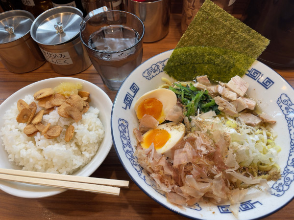 「まぜそば」@横浜豚骨醤油ラーメン YOLOの写真