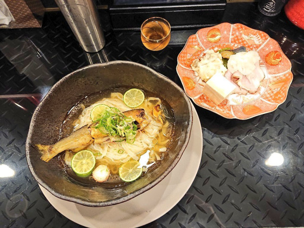 「【限定】鮎とすだちの冷製ラーメン、など」@トーキョーニューミクスチャーヌードル 八咫烏 CHIKARABOの写真