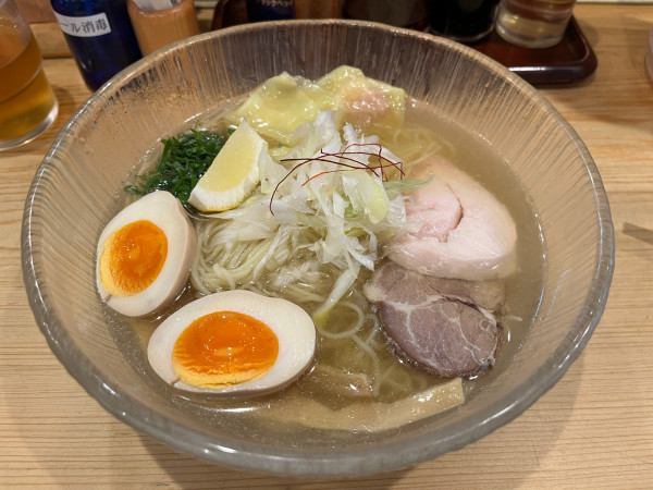 「冷やしくろおびラーメン(塩)」@利尻昆布ラーメン くろおびの写真