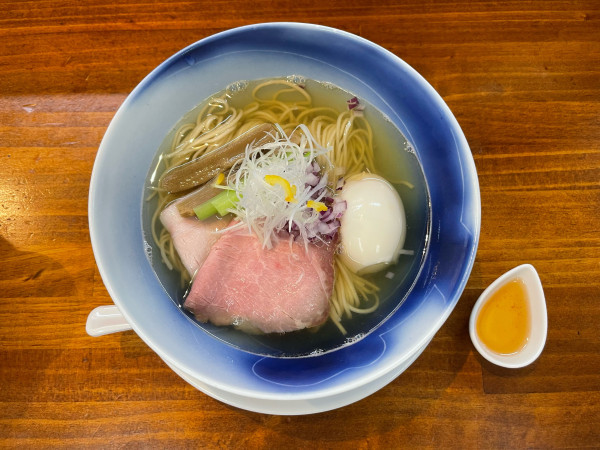 「アゴ節塩らーめん(¥880) 味玉(¥120)」@塩らーめん 千茶屋の写真