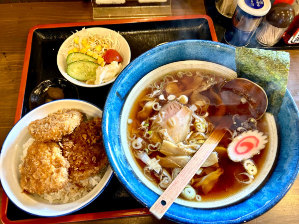 「帯ラーメン･ソースカツ丼セット(1265¥)」@元祖帯麺 梅田飯店の写真