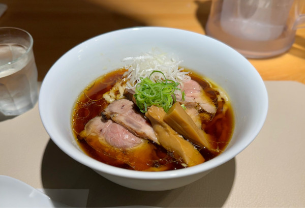 「焼豚醤油らーめん¥1800」@燎の写真