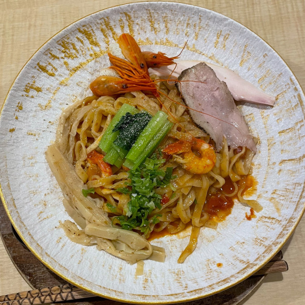 「北海道縞エビのまろやかなトマトソース汁なし麺 980円」@ヌイユの写真