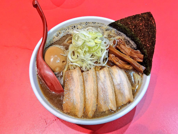 「特製深だし中華そば(中)」@駅ラーメン 深だし中華そばの写真