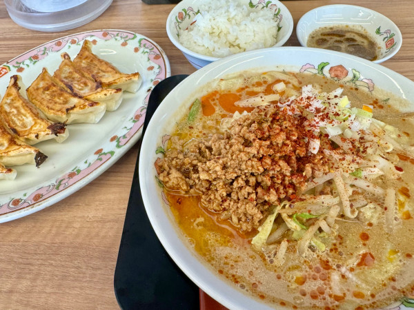 「【7月限定】野菜たっぷり担々麺+餃子+小ライス」@餃子の王将 西大路五条店の写真