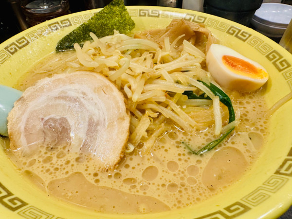 「豚骨味噌ラーメン【1100円】」@江川亭 南多摩店の写真
