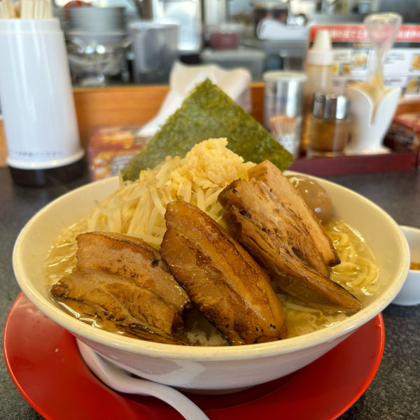 「ラーメン【塩・大盛】」@麺屋 しずる 蒲郡駅前店の写真