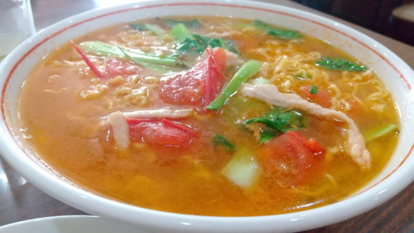 「#トマト肉そば #半チャーハン #1100円」@華林の写真