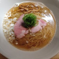 塩らぁ麺　８５０円