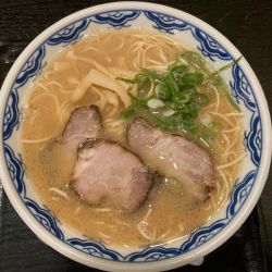 博多豚骨ラーメン