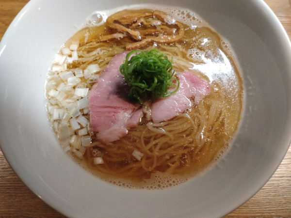「塩らぁ麺　８５０円」@のど黒らぁ麺 永屋の写真