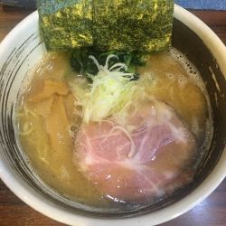 あごらあめん(880円)