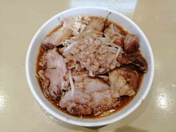 「魚介坦々ラーメン(300g)＋豚マシ」@笑顔の為に 名古屋店の写真