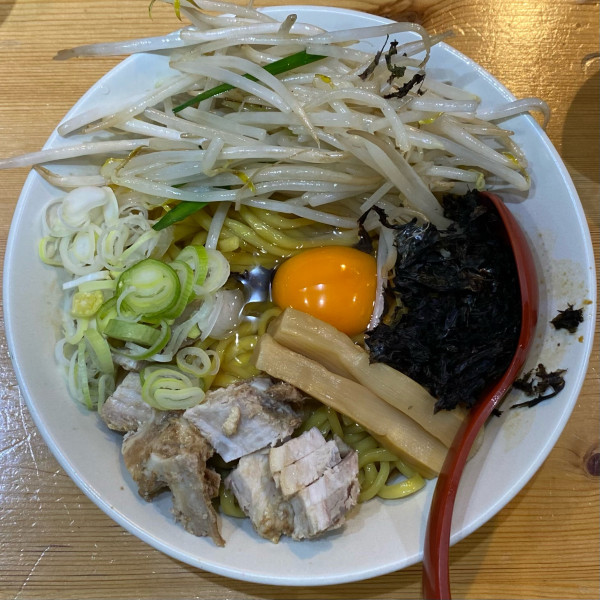 「北参道油そば（太麺）¥1,050」@味噌麺処 花道庵 北参道店の写真