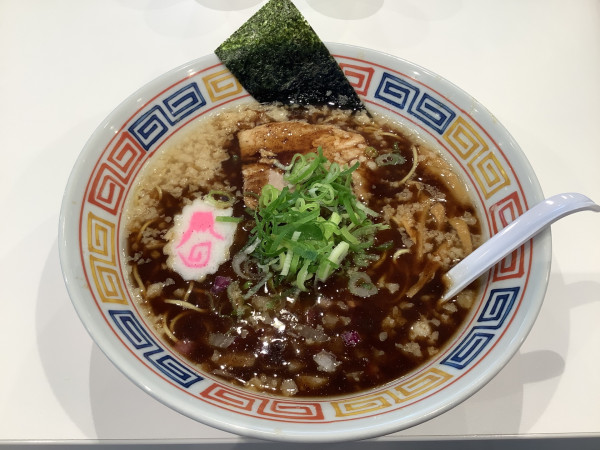 「かつお中華そば　900円」@麺屋 燕 富士山静岡空港店の写真