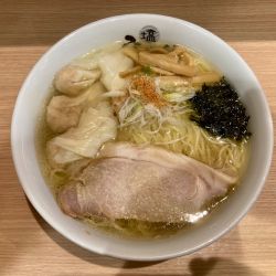 塩わんたん麺1140円＋カレー（ハーフ）380円