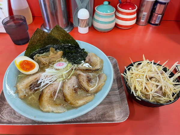 「炙りとろチャーシュー,ネギ丼」@ラーメンショップ 鷲宮店の写真