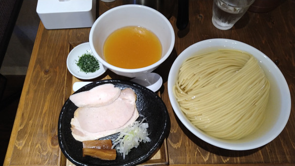 「つけ麺300g ＋100g」@麺屋鈴春の写真