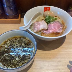 味玉煮干しつけ麺