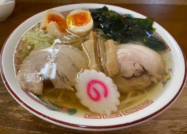 「わかめラーメン・煮卵」@叶屋の写真