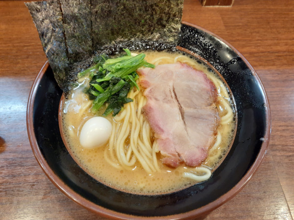 「醤油ラーメン」@横浜家系ラーメン 大岡家 鶴川店の写真