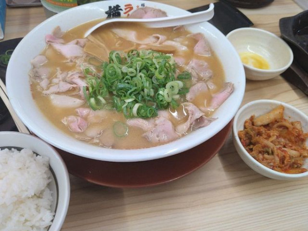 「チャーシューメン（キムチトッピング）」@ラーメン 横綱 吉祥院本店の写真