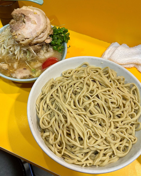 「シークヮーサーつけ麺 麺増し750g しょうが」@ラーメン二郎 八王子野猿街道店2の写真