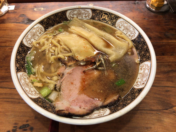 「すごい煮干しラーメン中盛り(味濃いめ) 900円」@ラーメン凪 大宮店の写真