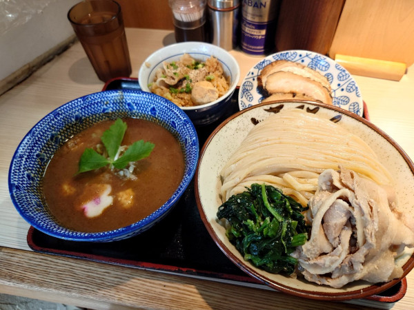 「濃厚つけ麺小結 眠りチャーシュー こチャンコ御飯」@らー麺土俵 鶴嶺峰の写真