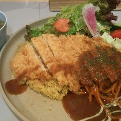 長崎トルコライス食堂の画像