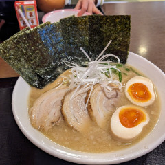 鶏ガラとんこつ しまもとの画像