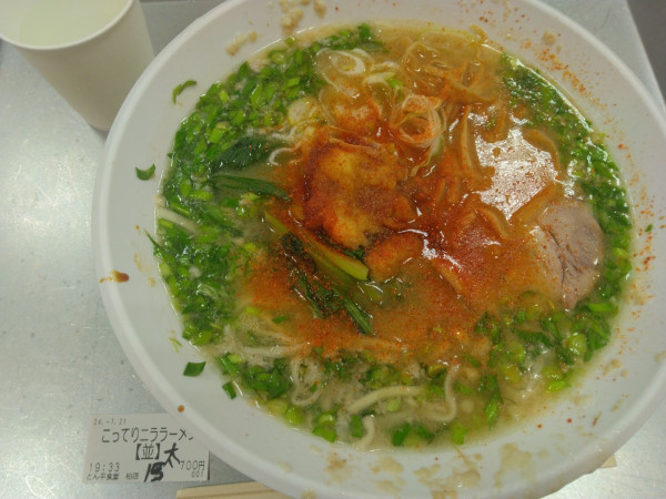 「こってり醤油ニララーメン700円太麺変更」@とん平食堂 柏店の写真