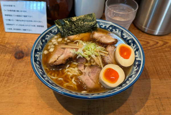 「特製醤油らぁ麺（大盛無料）¥1400」@めん処 樹の写真