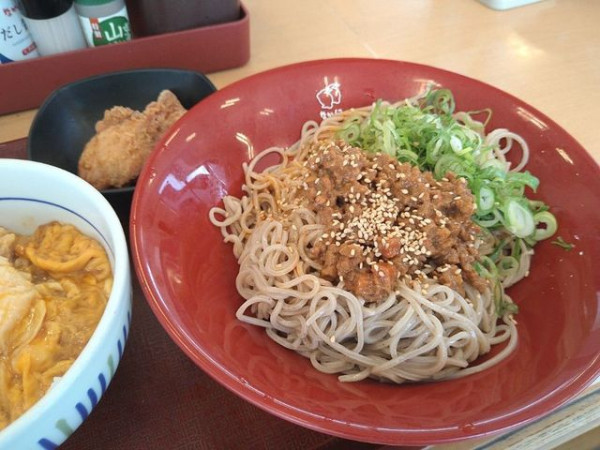 「冷やし坦々そば」@なか卯 醍醐店の写真