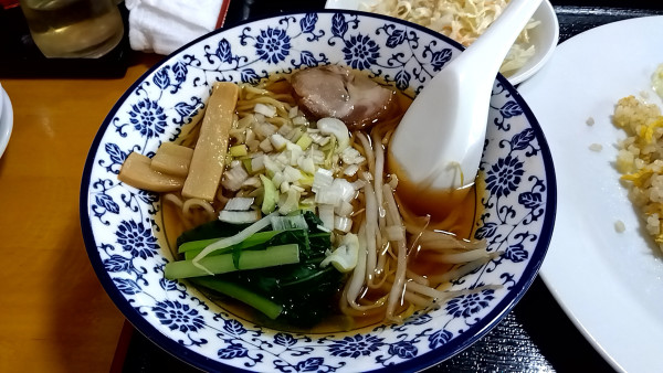 「半ラーメン（炒飯セットで８５０円）」@福園の写真