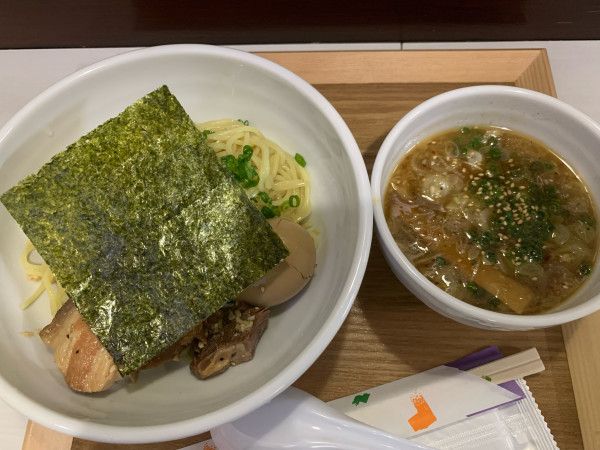 「味玉醤油にんにくつけ麺」@食堂としちゃんの写真