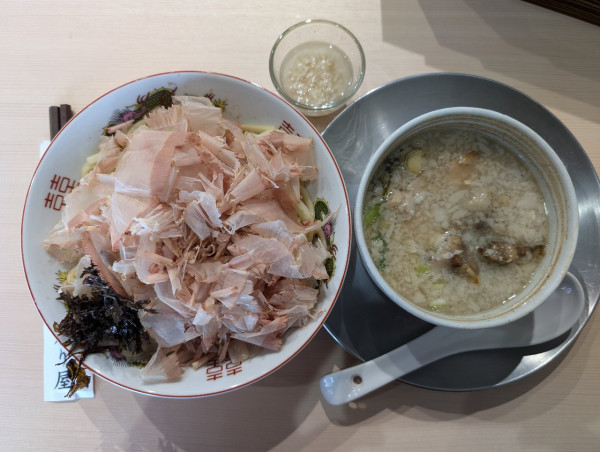 「醤油つけ麺+背脂」@魚介豚清湯 成り屋の写真